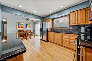 9225 Willson Dr, Chagrin Falls, OH 44023 - Photo 13