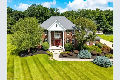 6232 Oak Point, Lorain, OH 44053 - Photo 1