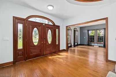 6232 Oak Point, Lorain, OH 44053 - Photo 3