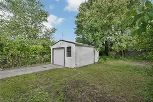 17419 Lotus Dr, Loveland, OH 44128 - Photo 33