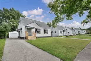 17419 Lotus Dr, Loveland, OH 44128 - Photo 3