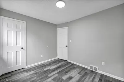 17419 Lotus Drive, Loveland, OH 44128 - Photo 19