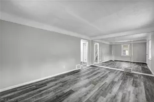 17419 Lotus Dr, Loveland, OH 44128 - Photo 5