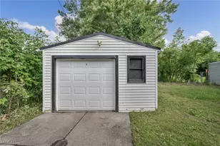 17419 Lotus Dr, Loveland, OH 44128 - Photo 31