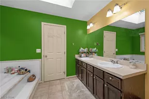 817 Quail Hollow Cir, Avon Lake, OH 44012 - Photo 23