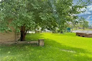1201 Benskin Ave SW, Canton, OH 44710 - Photo 7