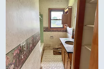 1201 Benskin Avenue SW, Canton, OH 44710 - Photo 25