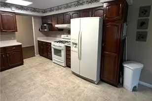549 N Skyline Dr, Green Hills, OH 44131 - Photo 7
