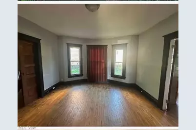 905 E Buchtel Avenue, Akron, OH 44305 - Photo 5