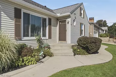 1743 Jefferson Road NE, Massillon, OH 44646 - Photo 3