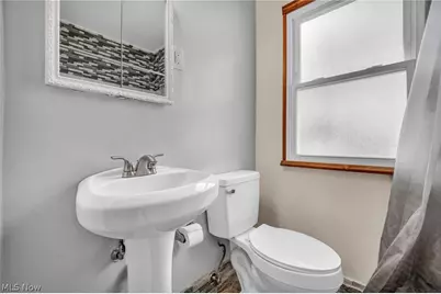 30213 Robert Street, Wickliffe, OH 44092 - Photo 23