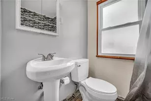 30213 Robert St, Wickliffe, OH 44092 - Photo 23