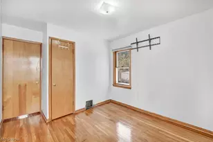 30213 Robert St, Wickliffe, OH 44092 - Photo 19