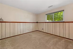782 Pasadena Ave, Sheffield Lake, OH 44054 - Photo 17