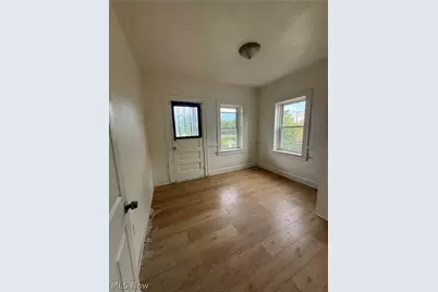976 E 70th Street, Loveland, OH 44103 - Photo 17