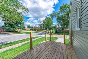 399 Olive St, Elyria, OH 44035 - Photo 3