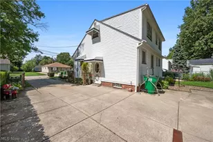 265 E 317th St, Willowick, OH 44095 - Photo 3