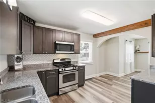 571 Wesleyan Ave, Barberton, OH 44203 - Photo 13
