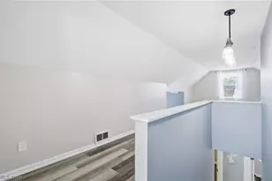 571 Wesleyan Ave, Barberton, OH 44203 - Photo 23