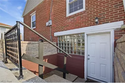 571 Wesleyan Avenue, Barberton, OH 44203 - Photo 43