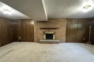 128 Starvaggi Dr, Weirton, WV 26062 - Photo 15