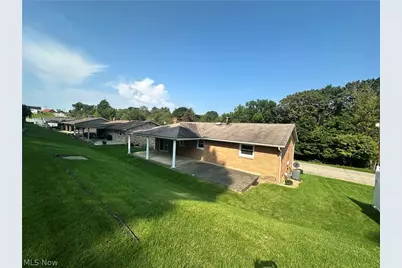 128 Starvaggi Drive, Weirton, WV 26062 - Photo 25