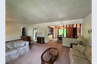 128 Starvaggi Drive, Weirton, WV 26062 - Photo 3