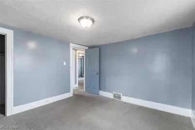 594 Columbia Avenue, Akron, OH 44310 - Photo 17