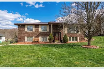 5326 Hillsboro Avenue SE, Canton, OH 44707 - Photo 1