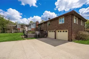 5326 Hillsboro Ave SE, Canton, OH 44707 - Photo 3