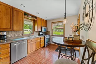 82 Ward Ave, New Middletown, OH 44442 - Photo 3