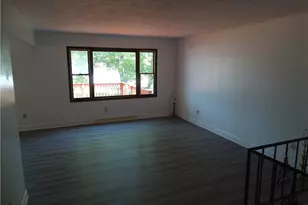 167 Maple St, Jefferson, OH 44047 - Photo 3