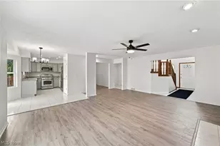 29008 Uxbridge Dr, Willowick, OH 44095 - Photo 5