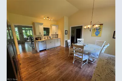 197 Ashtabula Point, Roaming Shores, OH 44084 - Photo 9