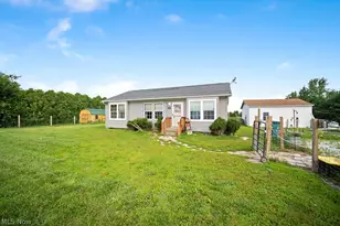 4569 W Oak Harbor Southeast Rd, Port Clinton, OH 43452 - Photo 1