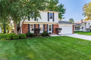 419 Ridgewood Dr, Eastlake, OH 44095 - Photo 3
