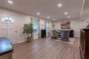 419 Ridgewood Dr, Eastlake, OH 44095 - Photo 5