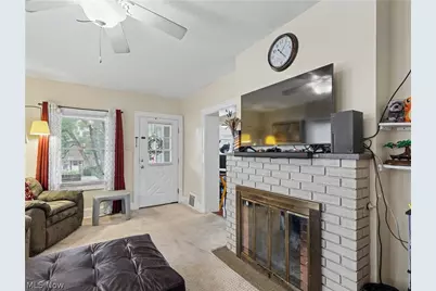 2472 4th Street, Cuyahoga Falls, OH 44221 - Photo 5