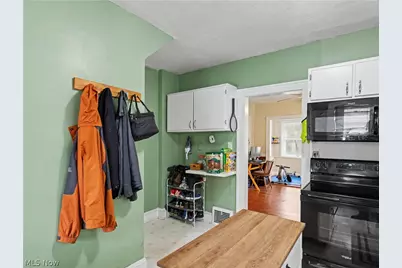 2472 4th Street, Cuyahoga Falls, OH 44221 - Photo 15