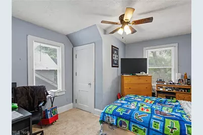 2472 4th Street, Cuyahoga Falls, OH 44221 - Photo 17