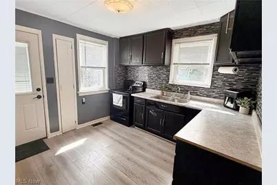 911 17th Street NE, Massillon, OH 44646 - Photo 7