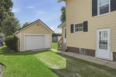 324 Tuscarawas Avenue NW, Brewster, OH 44613 - Photo 41