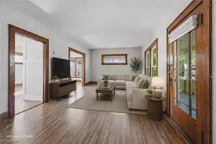 324 Tuscarawas Ave NW, Brewster, OH 44613 - Photo 7