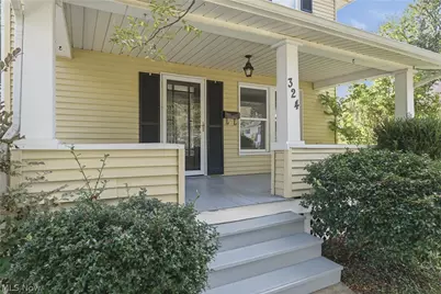324 Tuscarawas Avenue NW, Brewster, OH 44613 - Photo 3