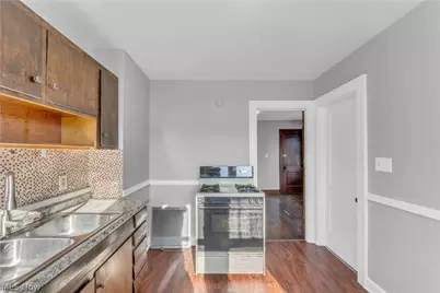 4453 W 48th Street #2/UP, Loveland, OH 44144 - Photo 9