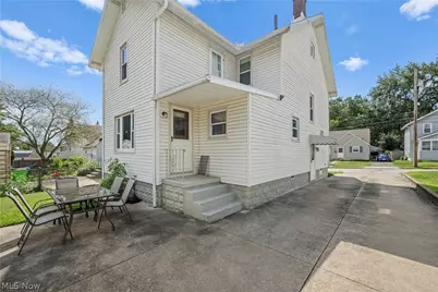 173 25th Street NW, Barberton, OH 44203 - Photo 5