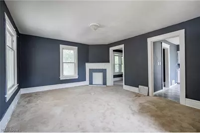 757 Baird Street, Akron, OH 44306 - Photo 5
