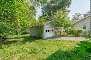 757 Baird St, Akron, OH 44306 - Photo 29