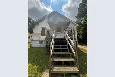 472 Taft Avenue, Barberton, OH 44203 - Photo 1