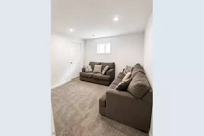 12910 Bennington Avenue, Loveland, OH 44135 - Photo 23